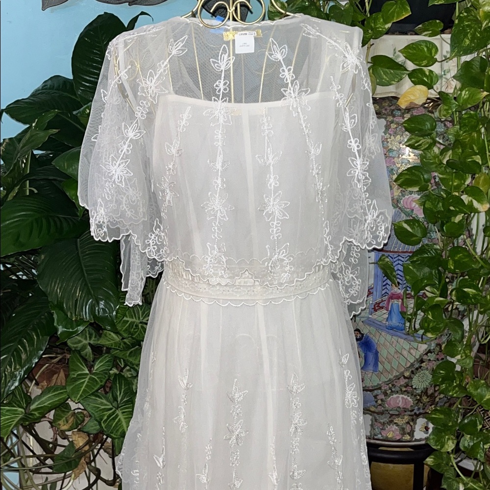 Nataya Bohemian Exquisite Ivory Dress - Picture 6 of 17